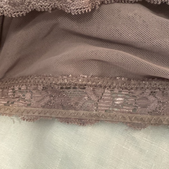 Aritzia/Talula grey lace bandeau - Picture 3 of 3